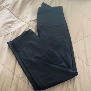 Victoria’s Secret Sport Capri leggings